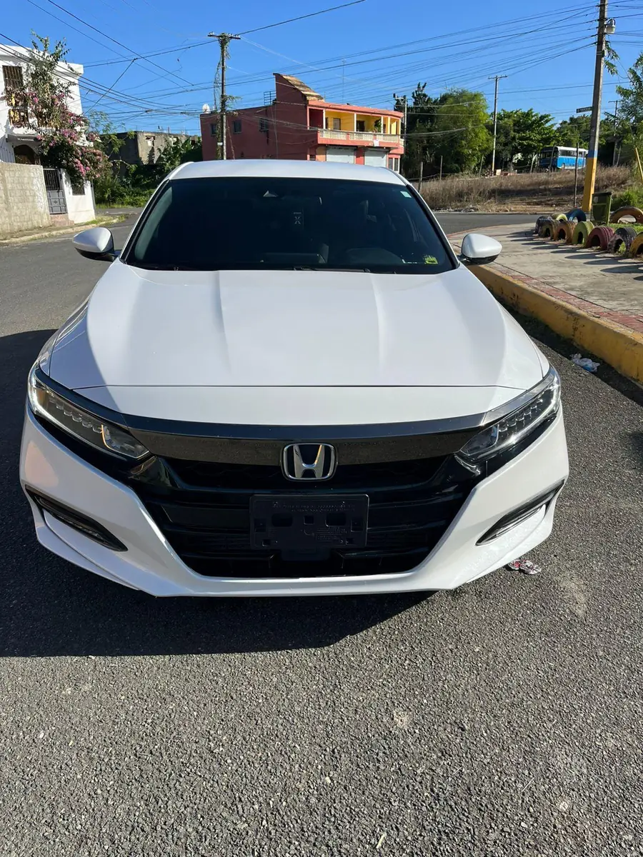Honda Accord Sport, foto 1 de 3